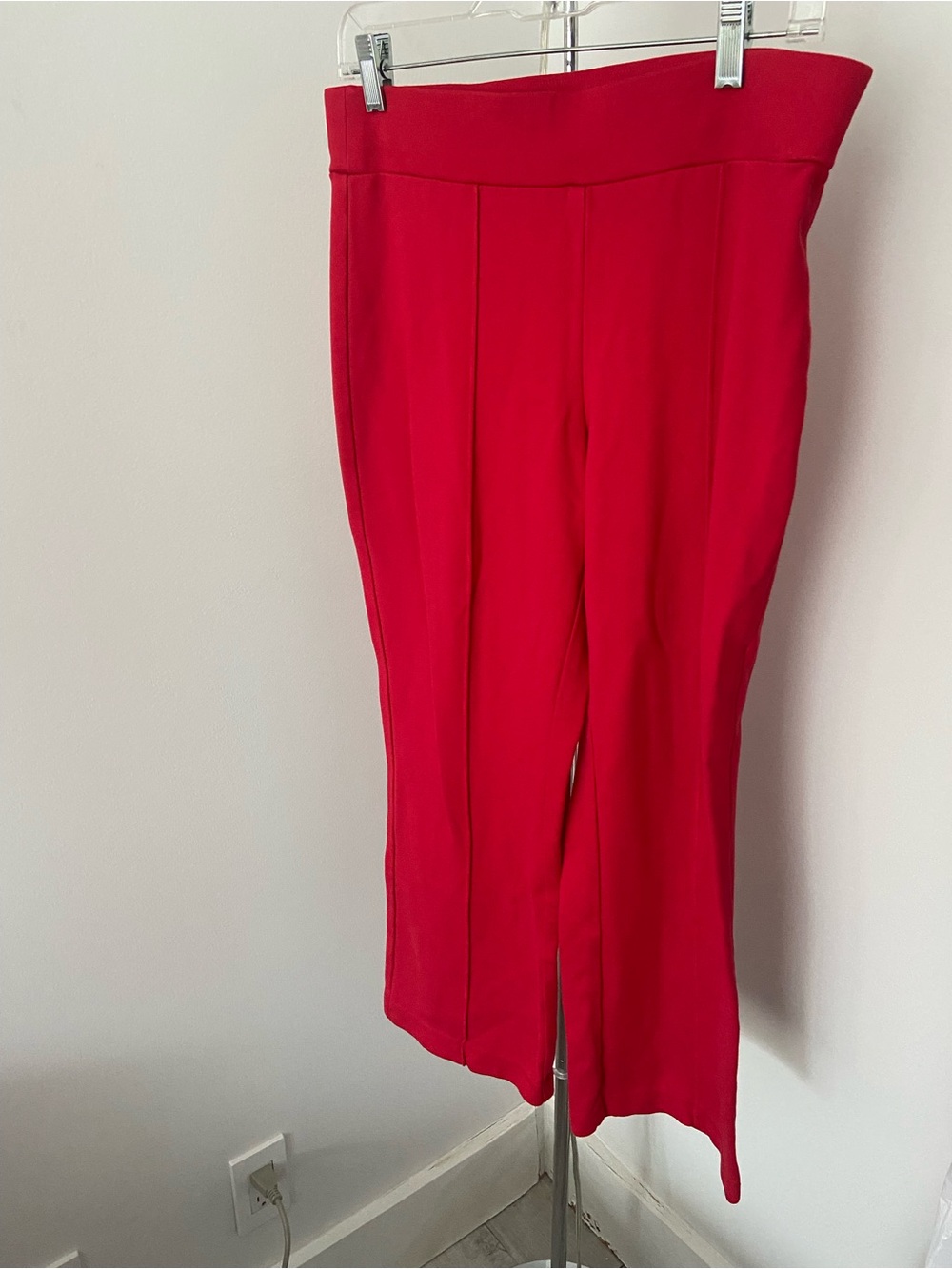 Jones New York Red Top with Tag Detail
